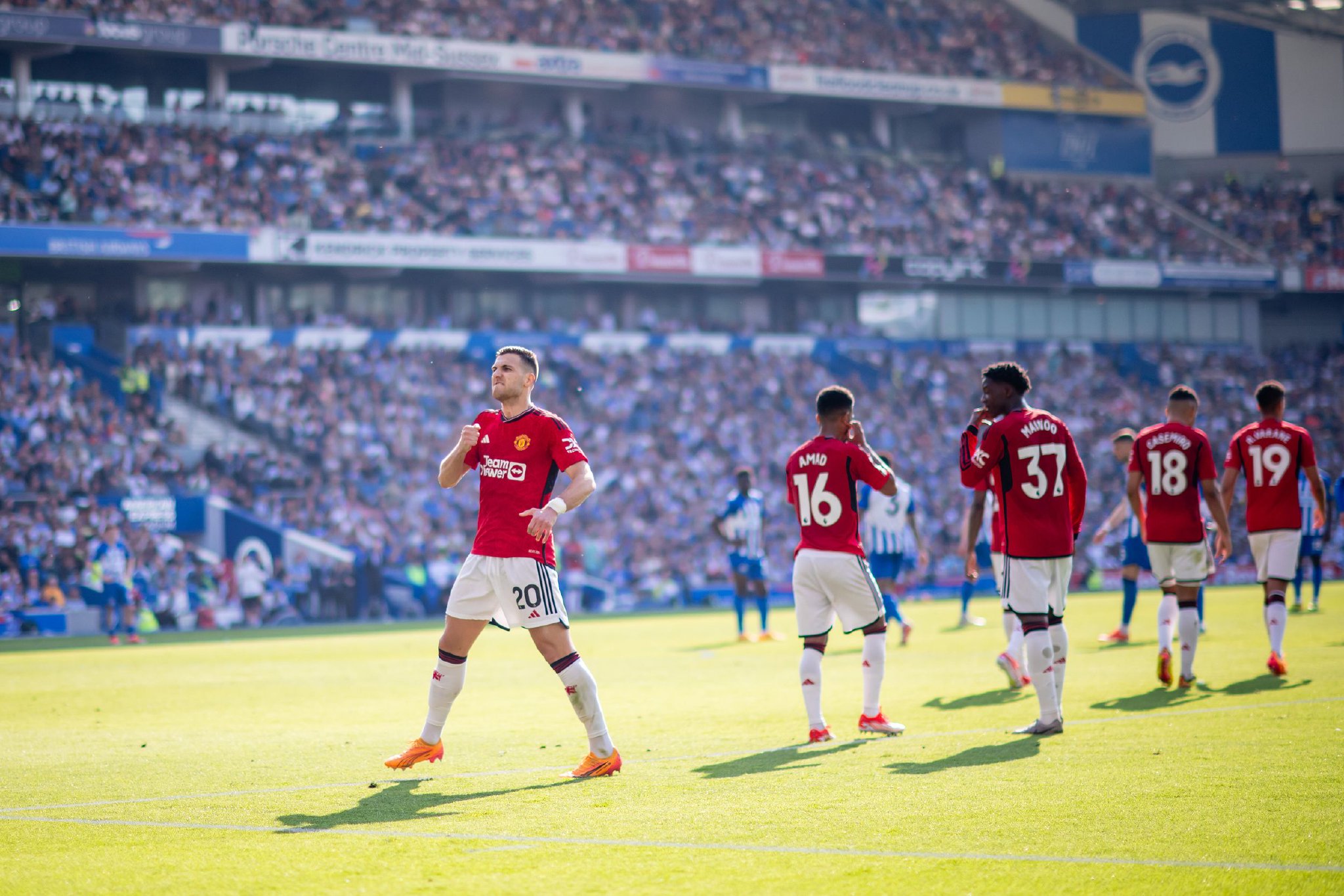 而卢克曼与 而卢克曼与